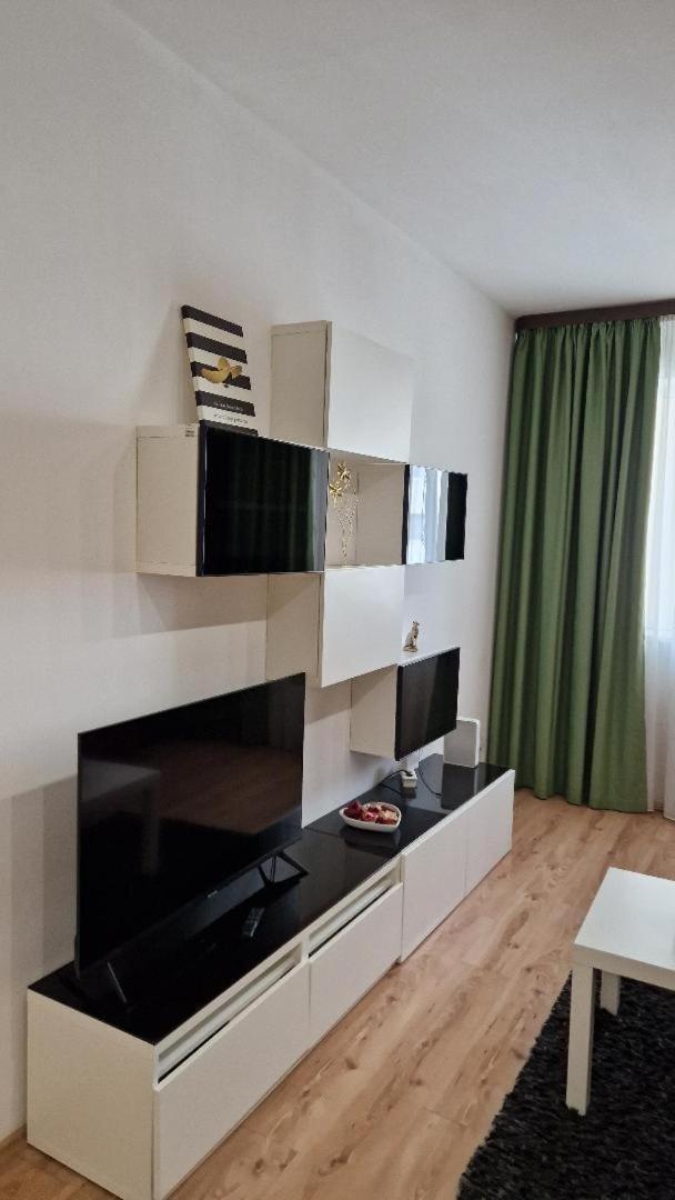 Rin Grand Sofmed Apartment Bucharest Luaran gambar