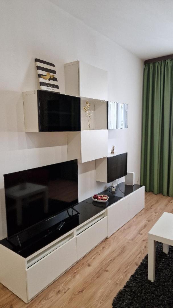 Rin Grand Sofmed Apartment Bucharest Luaran gambar
