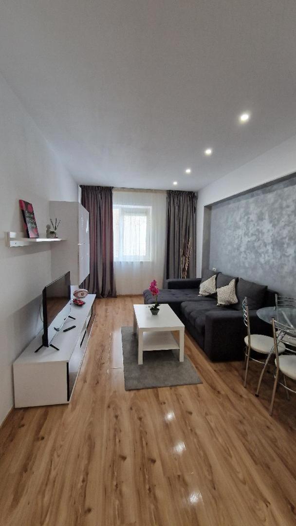 Rin Grand Sofmed Apartment Bucharest Luaran gambar