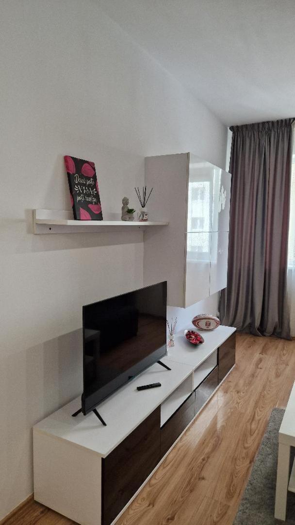 Rin Grand Sofmed Apartment Bucharest Luaran gambar